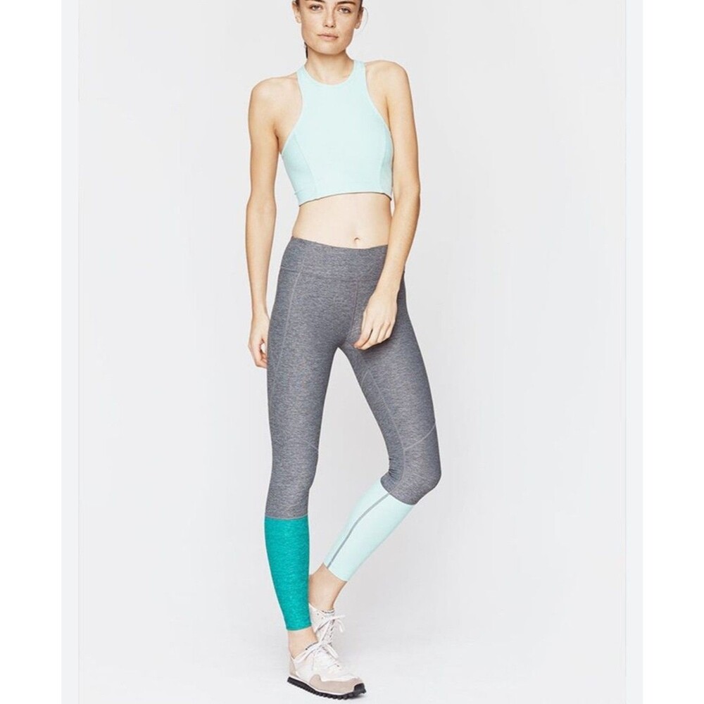 Outdoor Voices Colorblock 7/8 Dipped Warmup Legging Green gray size L